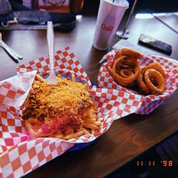 BubbaLu's - Chili Cheese Fries & Onion Rings