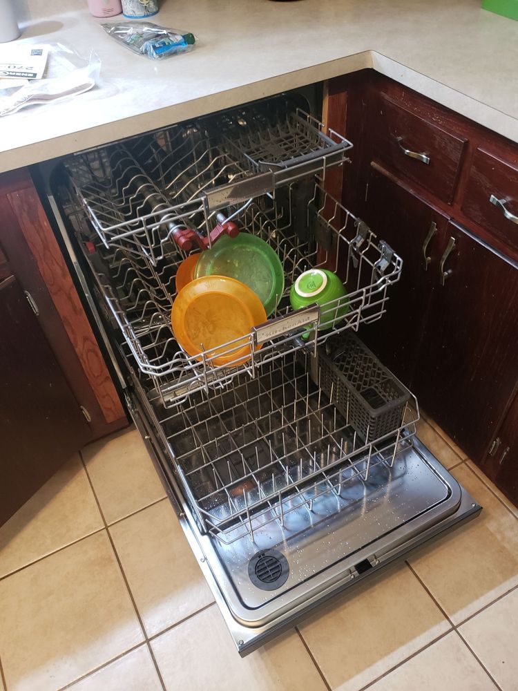 KETTLE MORAINE APPLIANCE & SLEEP CENTER 14 Reviews N144 W6050