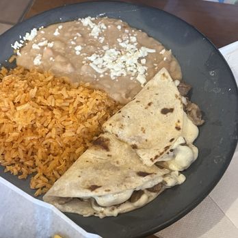 Quesa Tacos - Kids Quesadilla de Asada - Mexican Near Me - Carmel, Indiana