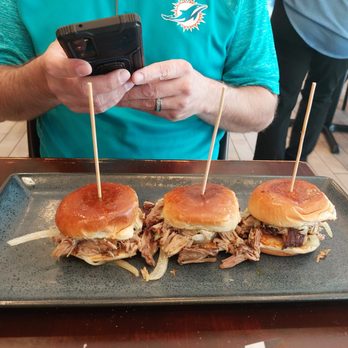 Azucar - Cuban Near Me - Charlotte, North Carolina