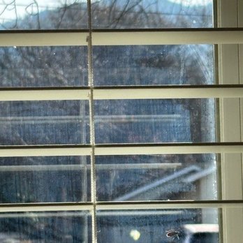 I Can See Clearly - bedroom - Window Washing Near Me - Ashland, Oregon I Can See Clearly - bedroom - Window Washing Near Me - Ashland, Oregon