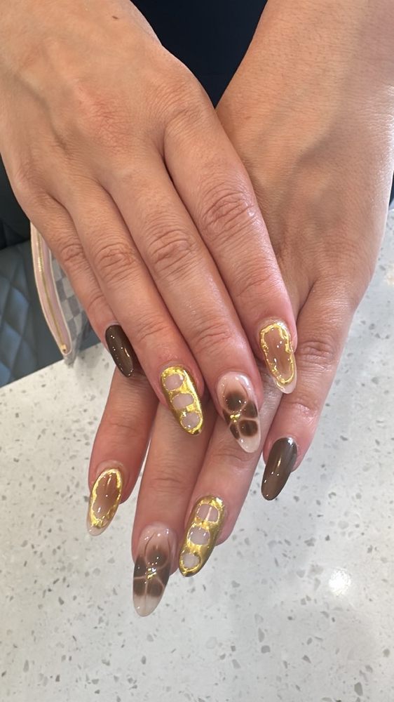 SoQ Nails