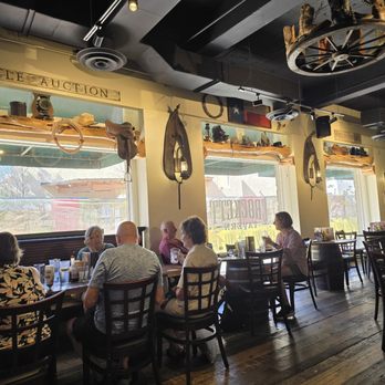Crockett Tavern - American Near Me - San Antonio, Texas Crockett Tavern - American Near Me - San Antonio, Texas