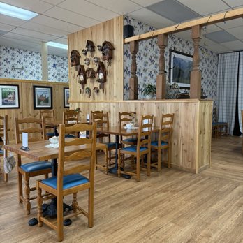 Renate's German Restaurant - Seating - Bakeries Near Me - Hanover Park, Illinois Renate's German Restaurant - Seating - Bakeries Near Me - Hanover Park, Illinois