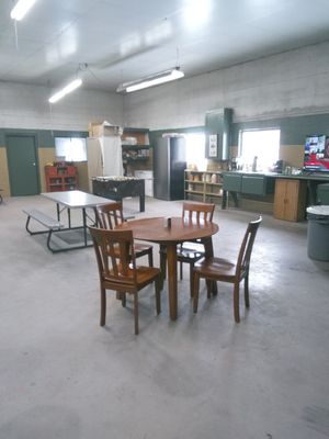 Annie's Lunch Box by null