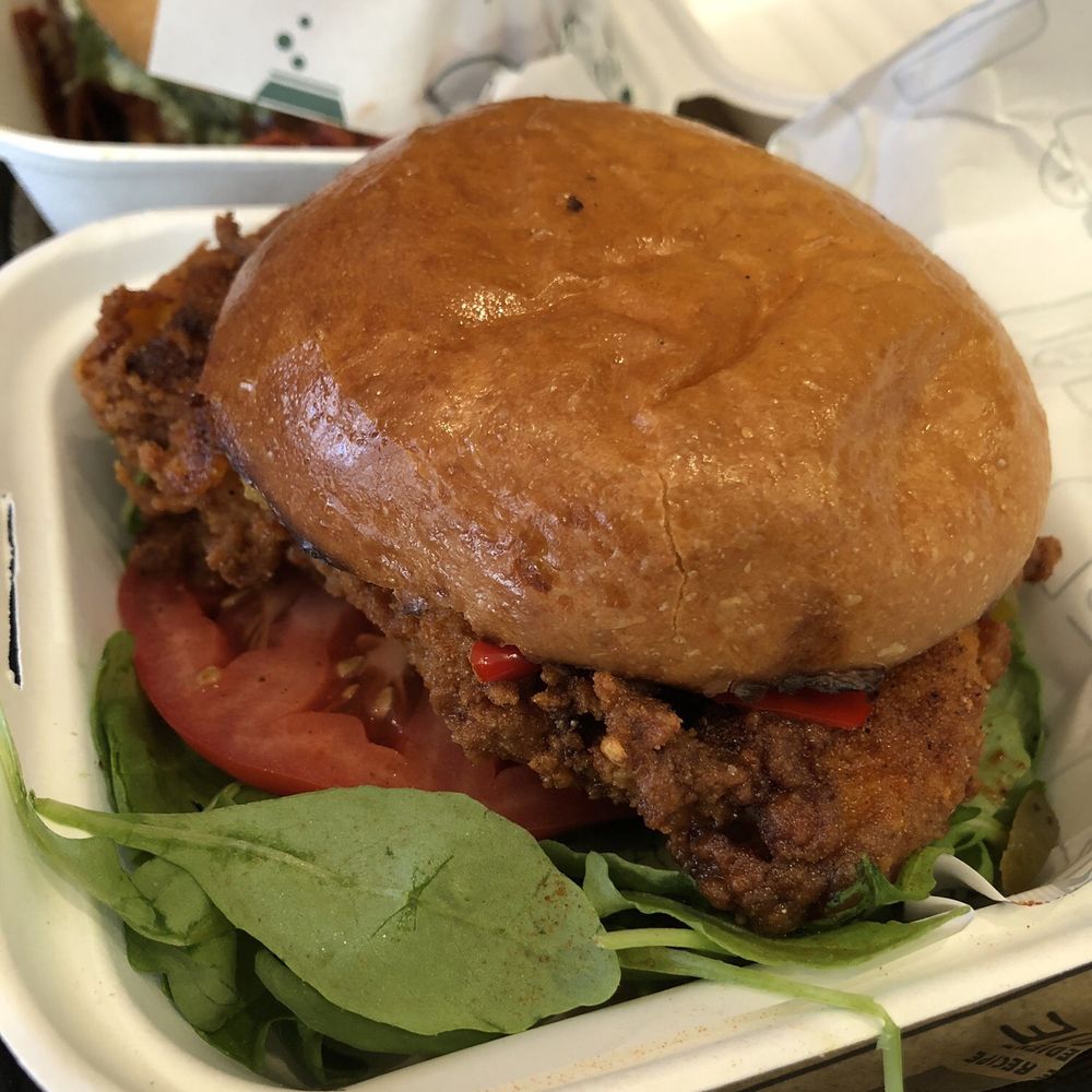 SPICY CHICKEN SANDWICH