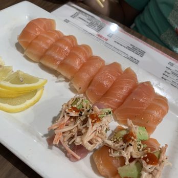 Sushimi's - Salmon nigiri - Sushi Bars Near Me - Reno, Nevada