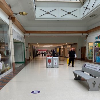 Kingdom Shopping Centre - Photo.16.6.2022. - Shopping Centers Near Me - Glenrothes, FIF Kingdom Shopping Centre - Photo.16.6.2022. - Shopping Centers Near Me - Glenrothes, FIF