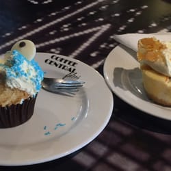 Coffee Central Moe - Cookie Monster cupcake and mini caramel cheesecake. Thumbs up from the kids.