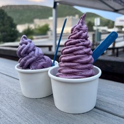 Happy Cones - Blueberry & Mixed Berry