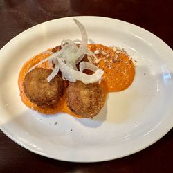 Academy Street Bistro - Jumbo-Lump Crab Cakes starter (Romesco, shaved almonds and fennel).
