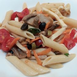Desideri di Pizza - Pasta con le verdure fresche