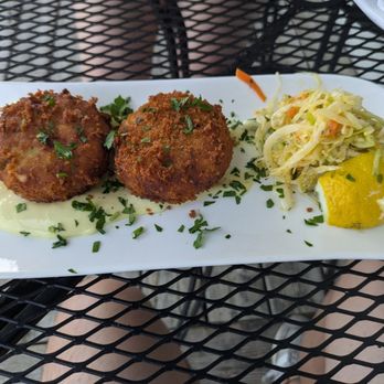 Bluffers Park Restaurant - Diners Near Me - Scarborough, Ontario