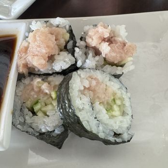 Bui Sushi - Yellowtail Roll - Sushi Bars Near Me - Malibu, California Bui Sushi - Yellowtail Roll - Sushi Bars Near Me - Malibu, California