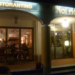 Noi ridiamo