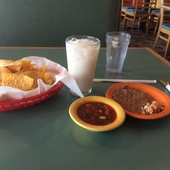 Chula Vista Mexican Restaurant - Horchata, chips and salsa. - Mexican Near Me - Salem, Oregon