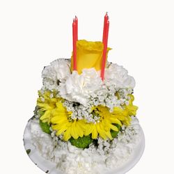 Flowers Plus - Birthday Cake