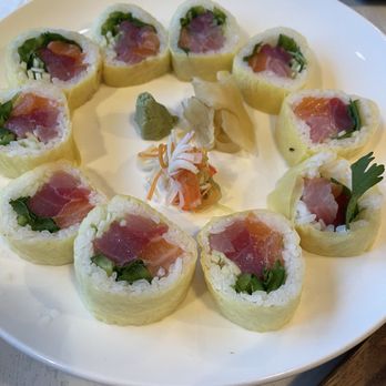 Bluefish Bistro - Sushi Bars Near Me - Arlington, Virginia