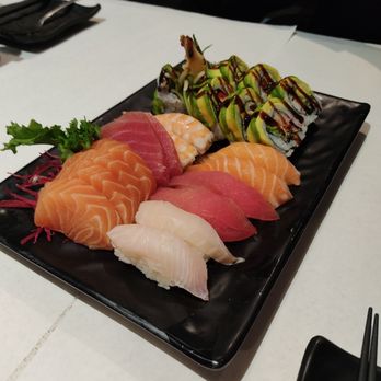 Meet Sushi and Boil - Noodles Near Me - Toronto, Ontario