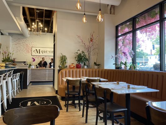 eM Que Viet Restaurant and Bar by null