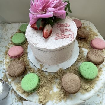Cake Bloom - Seasonal Strawberry Belle - Bakeries Near Me - Charlottesville, Virginia Cake Bloom - Seasonal Strawberry Belle - Bakeries Near Me - Charlottesville, Virginia