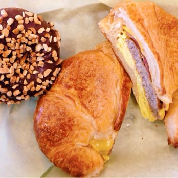 Mama's Donuts - Donuts Near Me - Van Nuys, California