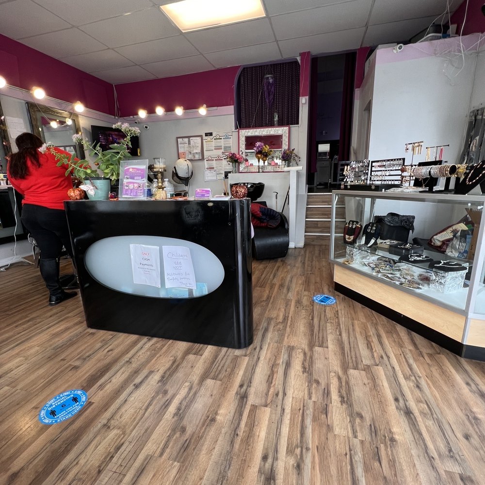 Deepex Beauty Salon - Inside - Eyelash Service Near Me - Brooklyn, New York Deepex Beauty Salon - Inside - Eyelash Service Near Me - Brooklyn, New York