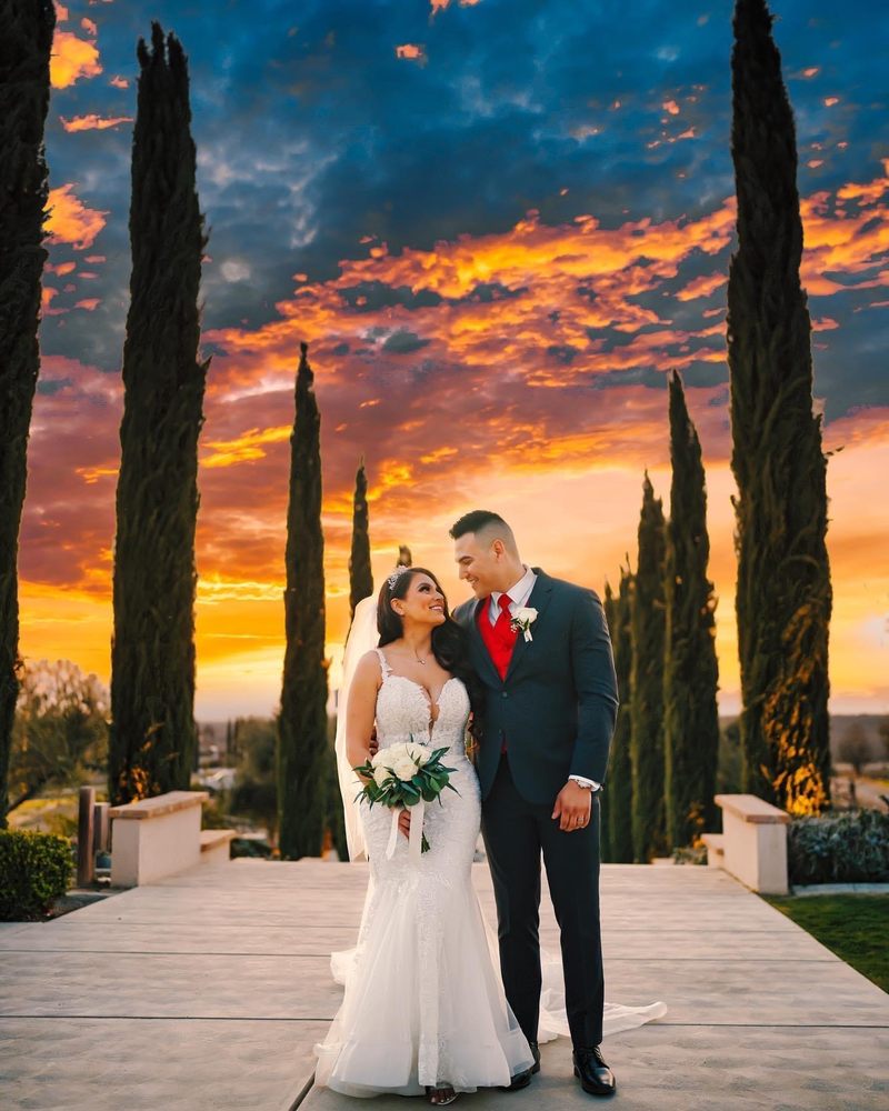 JOHAN STUDIO Updated September 2024 577 Photos 211 H St, Bakersfield, California