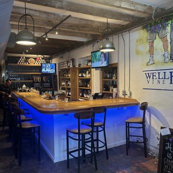 Well Hung Vineyard - Wine Bars Near Me - Charleston, South Carolina Well Hung Vineyard - Wine Bars Near Me - Charleston, South Carolina