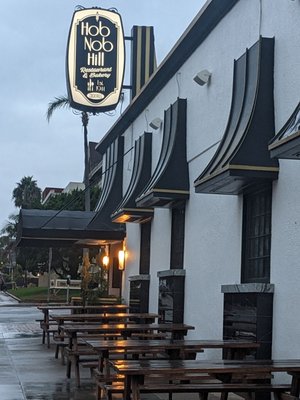 Hob Nob Hill by null