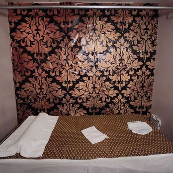 Orchid Thai Massage - Inside massage room - Massage Therapy Near Me - Costa Mesa, California Orchid Thai Massage - Inside massage room - Massage Therapy Near Me - Costa Mesa, California