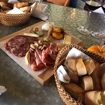 Early Mountain Vineyards - Wineries Near Me - Madison, Virginia
