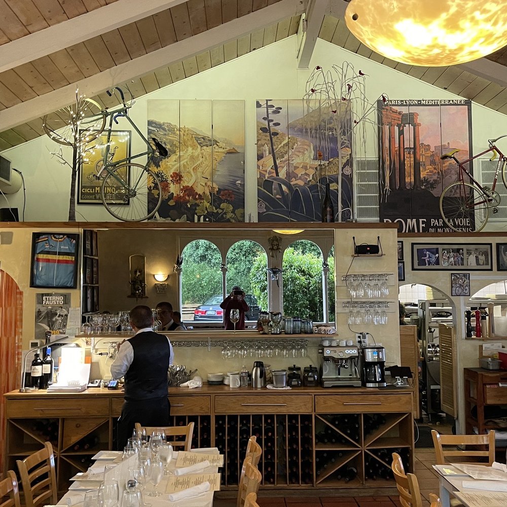 Riviera Ristorante - Dining area - Italian Near Me - Santa Rosa, California