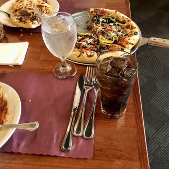 Gino's Ristorante - Pizza Near Me - Lancaster, California