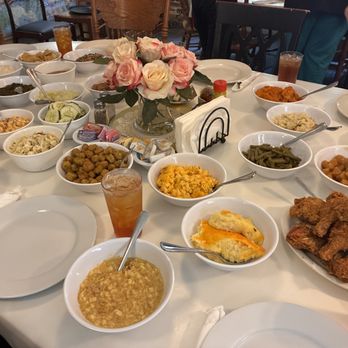 Mrs Wilkes' Dining Room - Southern Near Me - Savannah, Georgia