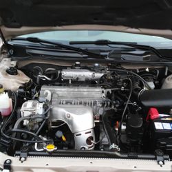 Jim Burton's AutoBrite - Joes2001 Toyota Camry Engine Compartment