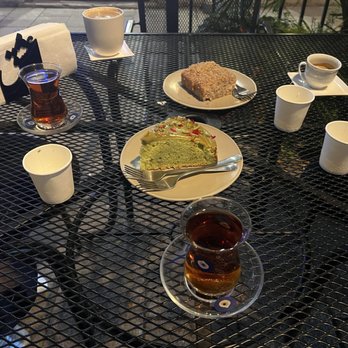 Café Parfums de Perse - Pistachio and baklava cakes, hot tea and espresso - Cafes Near Me - Montreal, Quebec Café Parfums de Perse - Pistachio and baklava cakes, hot tea and espresso - Cafes Near Me - Montreal, Quebec