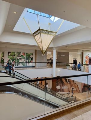 South Coast Plaza by null