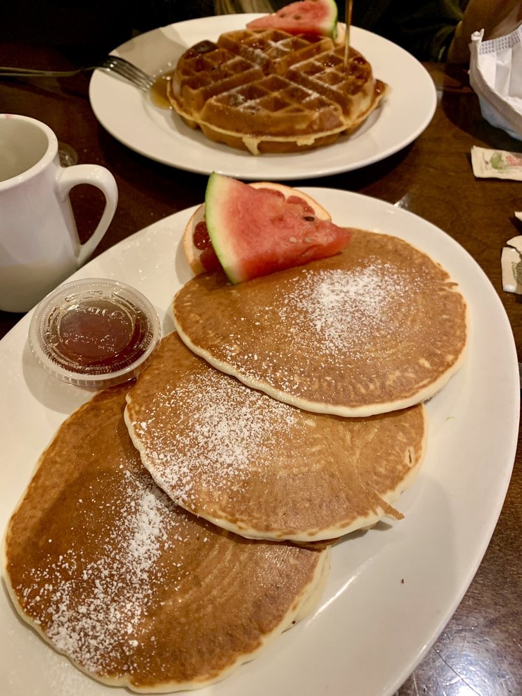 EGGSPECTATION 39 Photos & 22 Reviews 7657 Boulevard Décarie