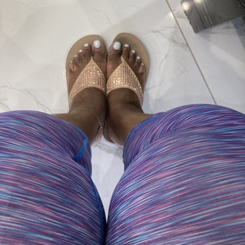 Gloss Nail Bar - My pedicure. - Nail Salons Near Me - Houston, Texas Gloss Nail Bar - My pedicure. - Nail Salons Near Me - Houston, Texas