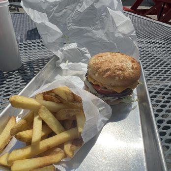 Hansie Flip Burgers - Burgers Near Me - Williamstown, Kentucky Hansie Flip Burgers - Burgers Near Me - Williamstown, Kentucky