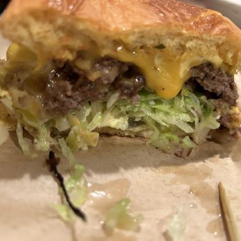 The Garden - Amazing smash burger - Beer Gardens Near Me - Napa, California
