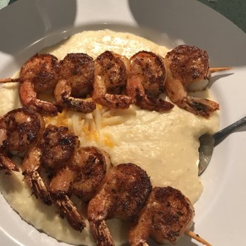 Pineapple Willy's - Shrimp and grits - Seafood Near Me - Panama City Beach, Florida Pineapple Willy's - Shrimp and grits - Seafood Near Me - Panama City Beach, Florida