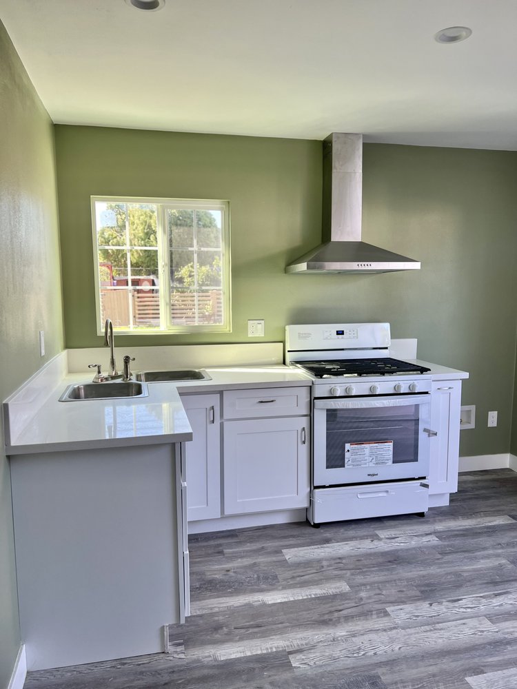 Slide of Lake House Builders