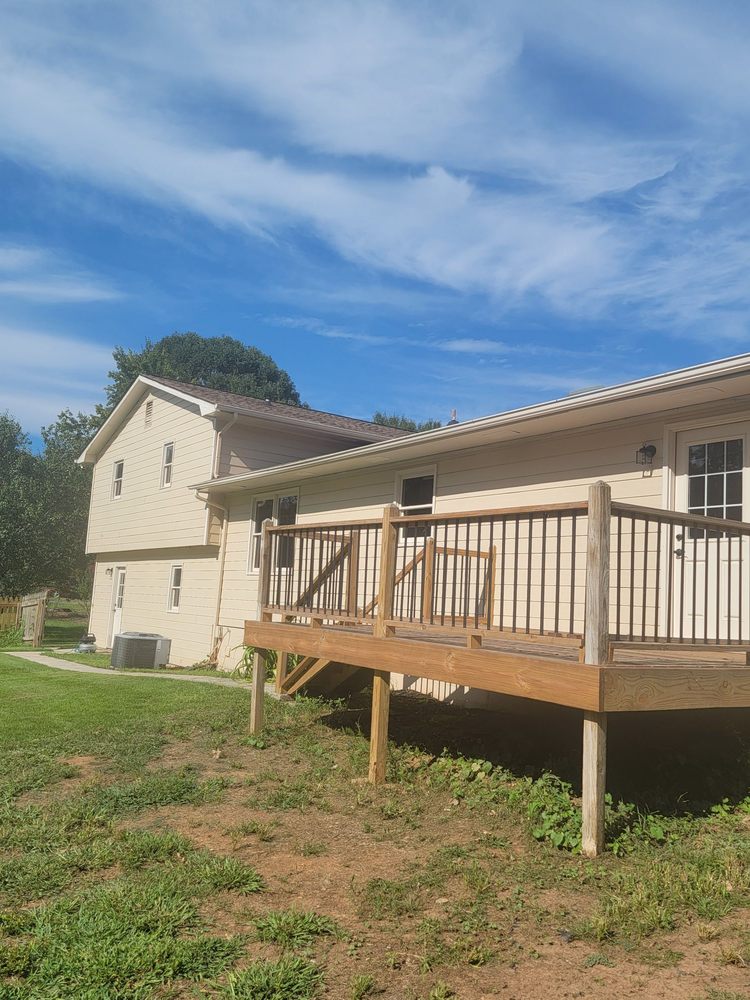 Slide of AEC King Construction