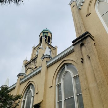 Congregation Mickve Israel - Side view. - Synagogues Near Me - Savannah, Georgia