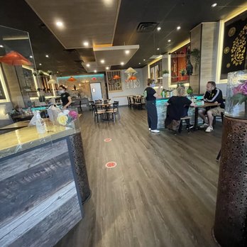 Mango Tree Bistro - Interior - Thai Near Me - Norristown, Pennsylvania