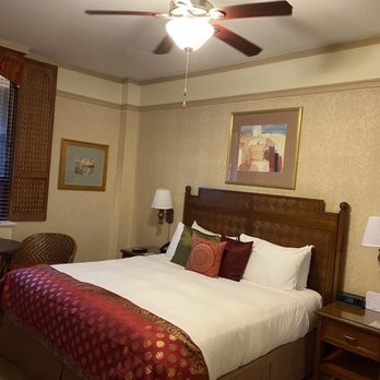Casablanca Hotel - Premium king room - Hotels Near Me - New York, New York Casablanca Hotel - Premium king room - Hotels Near Me - New York, New York