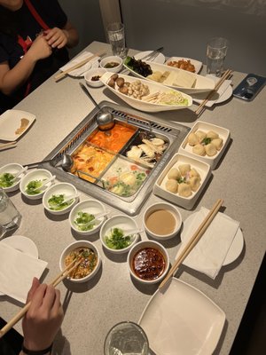 Haidilao Hot Pot Bellevue by null