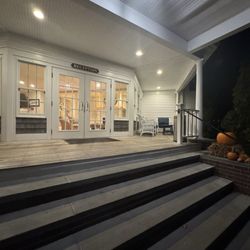 Chatham Wayside Inn - Back side to enter to reception